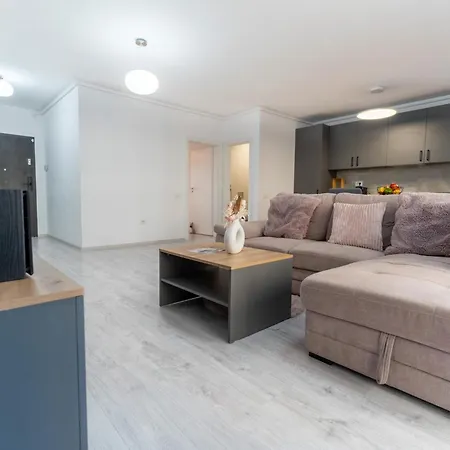 דירות בראשוב Mohost Pink - Luxurious Mountain View Retreat מראה חיצוני תמונה