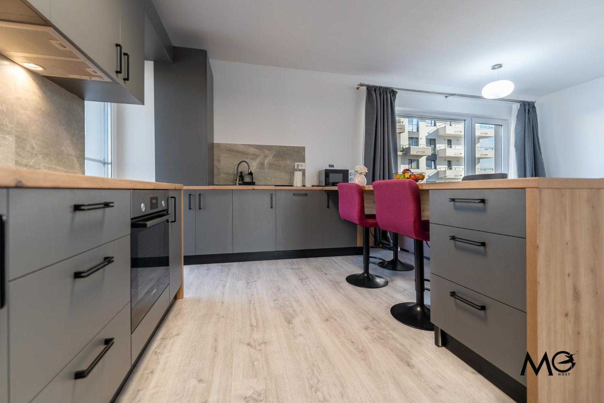 Mohost Pink - Luxurious Mountain View Retreat דירה *