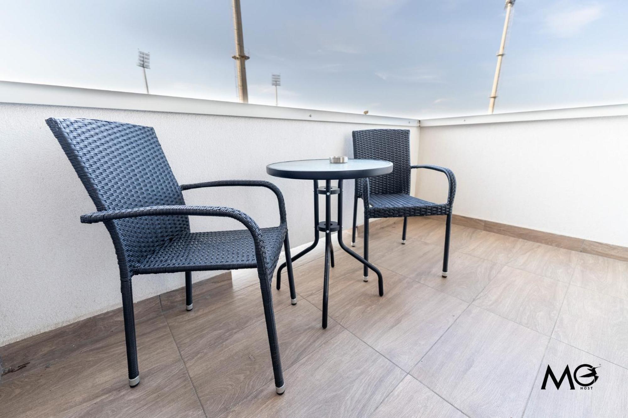 דירה Mohost Pink - Luxurious Mountain View Retreat בראשוב